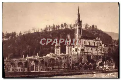 Cartes postales Lourdes La Basilique et la Grotte