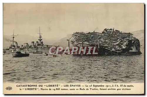 Cartes postales Bateau de guerre Catastrophe du Liberte Les epaves