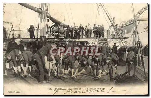 Ansichtskarte AK Bateau de guerre Toulon Couronne Le lavage du pont