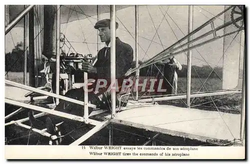 Cartes postales Avion Aviation Wilbur Wright essaye les commandes de son aeroplane