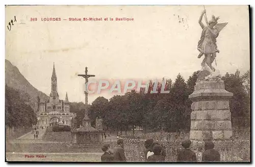 Ansichtskarte AK Lourdes Statue St Michel Et La Basilique