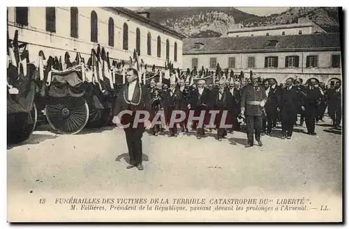 Ansichtskarte AK Bateau Funerailles des victimes de la terrible catastrophe du Liberte Fallieres President de la