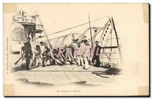 Cartes postales Bateau La serie aux balais