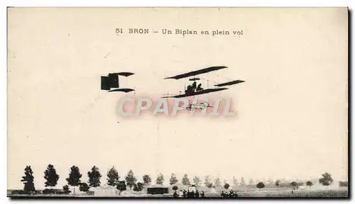 Cartes postales Avion Aviation Bron Un biplan en plein vol