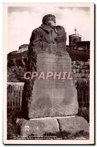Cartes postales Avion Aviation Monument symbolique de l&#39atterrissage de l&#39aviateur Renaux au sommet du Puy