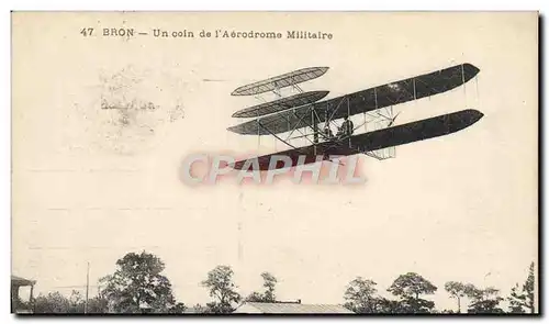 Cartes postales Avion Aviation Brun Un coin de l&#39aerodrome Militaire