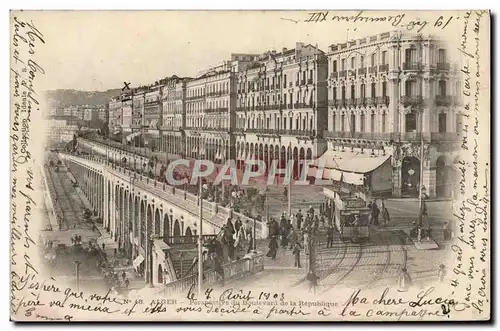 Cartes postales Alger Perspective du boulevard de la Republique Tramway