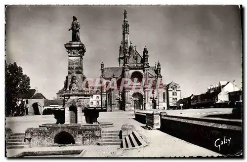 Cartes postales moderne Sainte Anne d'Auray La fontaine et la basilique