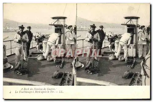 Cartes postales Bateau A bord des navires de guerre Le fourbissage a bord apres le tir