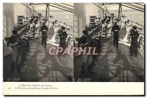 Cartes postales Bateau A bord des navires de guerre L'exercice du fusil aux seconds maitres