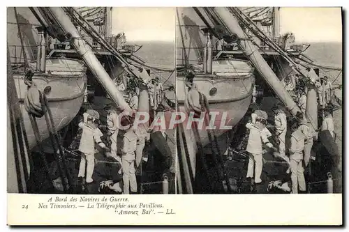 Ansichtskarte AK Bateau A bord des navires de guerre La telegraphie aux Pavillons Amenez Bas
