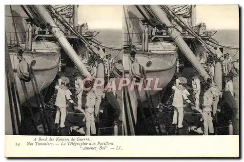 Cartes postales Bateau A bord des navires de guerre La telegraphie aux Pavillons Amenez Bas