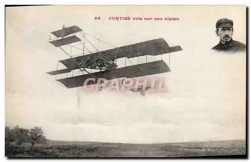 Ansichtskarte AK Avion Aviation Curtiss sur son biplan