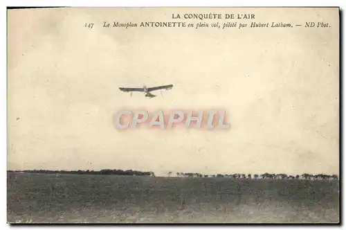 Ansichtskarte AK Avion Aviation Monoplan Antoinette en plein vol pilote par Hubert Latham