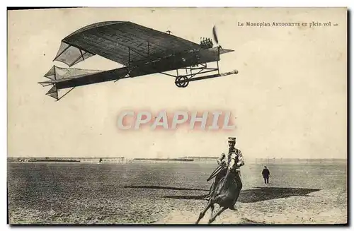 Cartes postales Avion Aviation Monoplan Antoinette en pleinv ol Cheval