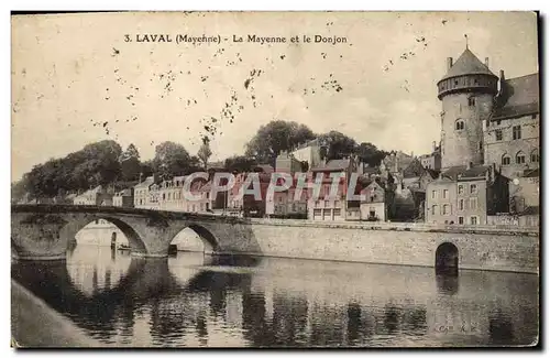 Ansichtskarte AK Laval La Mayenne et le Donjon