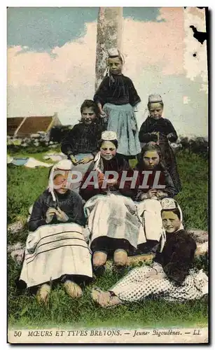 Cartes postales Moeurs Et Types Bretons Jeunes Bigoudenes Folklore