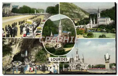 Cartes postales Lourdes Benediction des malades La basilique et la Grotte