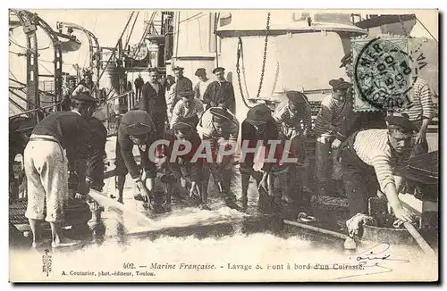 Cartes postales Bateau Lavage de pont a bord d'un cuirasse