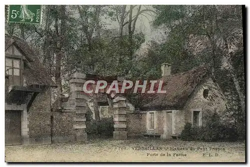 Cartes postales Versailles Hameau du Petit Trianon Porte de la ferme