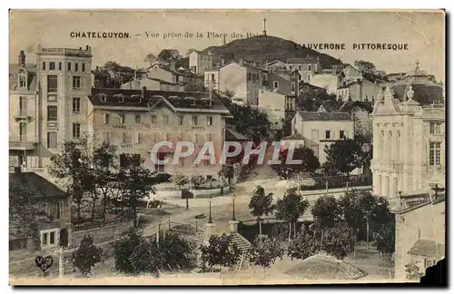 Cartes postales Chatealguyon Vue Prise De La Place Des Bains
