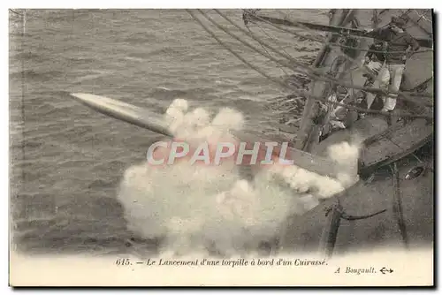 Ansichtskarte AK Bateau Le lancement d&#39une torpille a bord d&#39un cuirasse