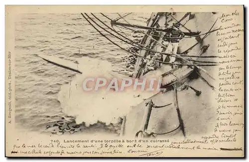 Cartes postales Bateau Lancement d&#39une torpille a bord d&#39un cuirasse