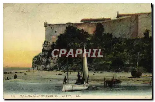 Cartes postales Ile Saint Marguerite Le Fort Bateau