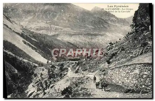 Cartes postales Gavarnie Le Cirque et l&#39hotel de la cascade