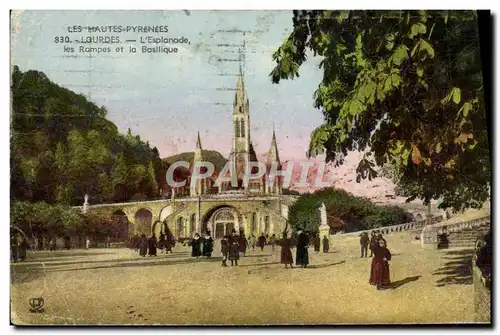 Cartes postales Lourdes L&#39esplanade les rampes de la Basilique