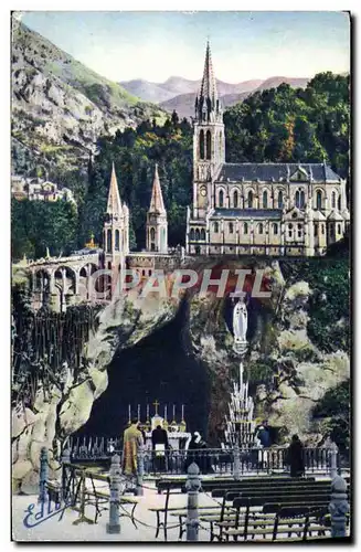 Cartes postales Lourdes La Grotte et la Basilique