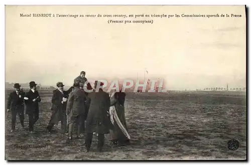 Cartes postales Avion Aviation Marcel Hanriot a l&#39atterrissage au retour du cross country Premier plan monopl
