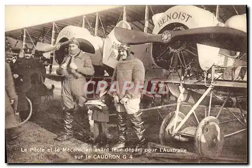 Cartes postales Avion Aviation le pilote et le mecancien avant leur depart pour l&#39Australie sur le Caudron G4