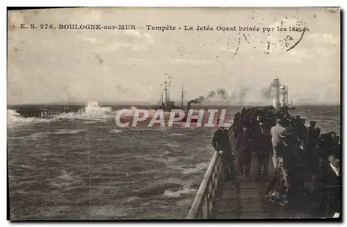 Cartes postales Boulogne Sur Mer Tempete La Jetee Ouest Brisee Par les laines