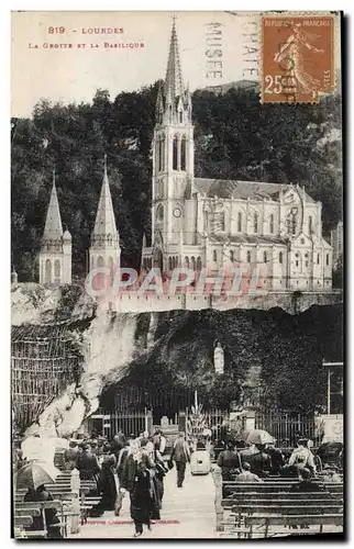 Cartes postales Lourdes La Grotte Et La Basilique