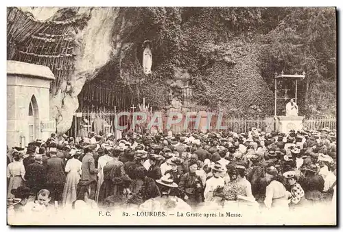 Cartes postales Lourdes La Grotte Apres la Messe