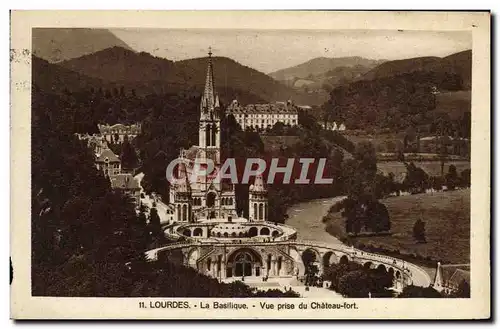 Cartes postales Lourdes La Basilique Vue Prise du Chateau fort