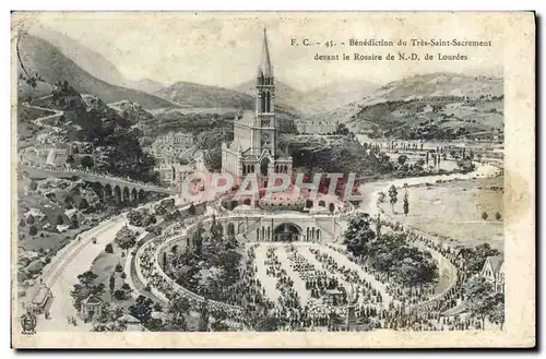 Cartes postales Lourdes Benediction du Tres Saint Sacrement devant le rosaire de ND de Lourdes