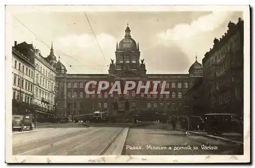 Cartes postales Praha Museum a Pomnik