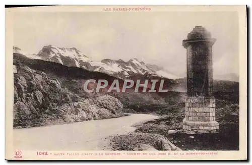 Cartes postales Les Basses Pyrenees Haute Vallee d'Aspe le Somport Sommet du col et la borne frontiere