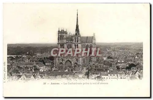 Ansichtskarte AK Amiens La Cathedrale Prise A Vol Doiseau