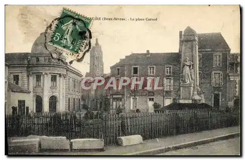Cartes postales Bressuire La Place Carnot