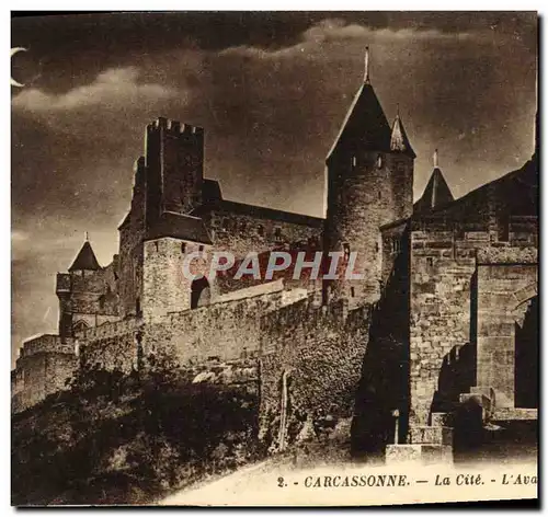 Cartes postales Carcassonne La Cite L'avant porte de l'Aude