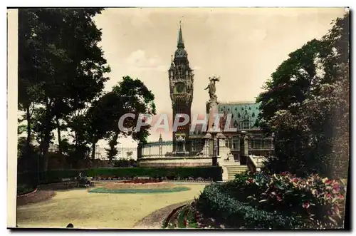 Cartes postales Calais L&#39Hotel de Ville Vu Du Parc St Pierre