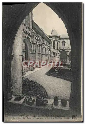 Ansichtskarte AK Tours Ancien cloitre Saint Gatien Vue sur la tour d&#39escalier prise du cloitre actuel