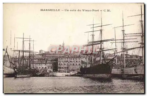 Ansichtskarte AK Marseille Un Coin du Vieux Port Bateaux