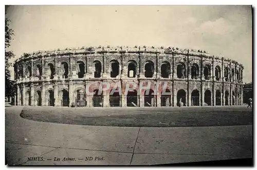 Cartes postales Nimes Les Arenes