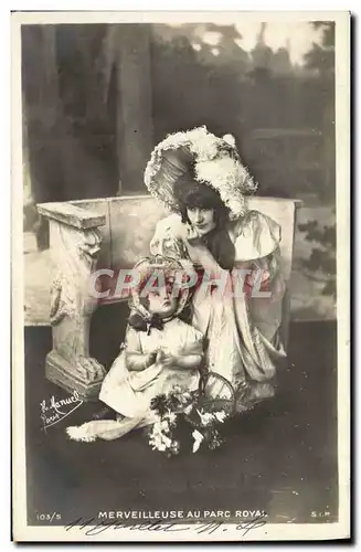 Cartes postales Fantaisie Femme Merveilleuse au Palais Royal Paris Enfant