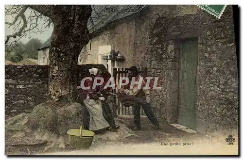 Cartes postales Une petite prise Folklore