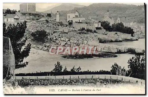 Cartes postales Cassis Rochers a l&#39entree du port